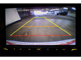 【バックカメラ】後方の映像がモニターで確認できます。駐車が苦手な方にお勧めの補助機能です。