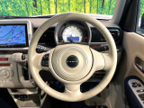 【純正革巻きステアリング】上質な革を使用することで、手にしっかり馴染みとても運転しやすいハンドルです♪