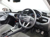 ■本革巻ステアリングホイール ■ドライブセレクト(Efficiency、Comfort、Auto、Dynamic、Individual)