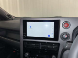 ディスプレイオーディオを装備。スマホとクルマをつなぐことで、これまでのナビに加えて、いろんなサービスが楽しめます。