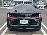 広々とした車内空間に優れた燃費性能。更にデザインも上質で人気のお車です!