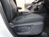 便利なパワーシートでラクラク♪ドライバーに合わせた最適なポジションで運転することが出来ます。