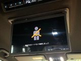 【フリップダウンモニター】大画面モニターで後席でもエンタメをお楽しみいただけます。小さなお子様にも大人気の装備です♪