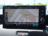 【ホンダコネクト対応ナビ】快適な操作性で、使える機能が満載!自動地図更新機能や24時間365日緊急サポート、スマートフォンを使ったドアロック解除・エンジン始動などといった便利な機能が搭載されています。