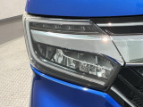LEDヘッドライトは、点灯の瞬間から最大光量を発揮し、突然暗くなるトンネルなどでの安定感を高めます。