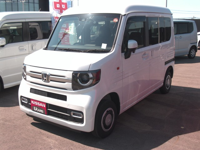 N-VAN +スタイル ファン 4WD