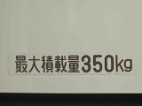 お客様から下取仕入れをする際には、1台づつ査定を行ってお車の状態をチェックしております。自社でメンテナンスの履歴がしっかりしている車両もたくさん入荷しています。
