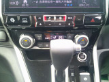 室内の温度を一定にするオートエアコンです。