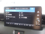 ナビゲーションはホンダコネクトディスプレイを装着しております。AM、FM、Bluetooth、フルセグTVがご使用いただけます。初めて訪れた場所でも道に迷わず安心ですね!