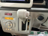 操作しやすいシフトレバーです♪