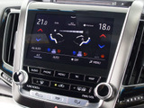 使いやすさや安全性を追求したステアリング周り!高級車ゆえにスイッチ類が多いのも特徴ですね!考え尽くされた配置ですぐに使いこなす事が出来ますのでご安心下さい!是非、体感してみて下さい!!