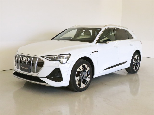 e-tron 50 クワトロ Sライン 4WD 