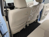 納車の前にはエンジンオイル、オイルエレメント、エアクリーナー、クーラント、バッテリー、ワイパーゴムのチェックまたは交換を行います!