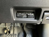 ETC車載器付きです♪高速道路をスイスイと通過!で、キャシュレス!クルマは料金所をノンストップで通過することができます☆