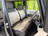 運転席シート廻りは使用感も少なく、良好な状態となっています。丁寧に使われていたことがよくわかりますね。