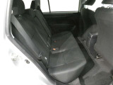 ゆとりある広々とした車内空間は、ドライブを始め買い物やレジャーなど、幅広く活躍します。一人でもみんなとでもお出かけを楽しみましょう!