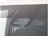 TOYOTA SAFETY SENSEは道路状況、車両状態、天候状態及びドライバーの操作状況などによっては、作動しない場所があります。あくまで運転補助機能です。