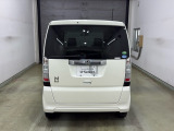 納車時には安全かつ安心してお乗り頂けるようホンダ専門知識を持つ整備スタッフが点検・整備・装備も説明をしてお渡ししております。
