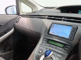 パワーウィンド 運転席助手席エアバッグ DVD再生機能 サイドエアB 地デジTV オ-トエアコン 横滑防止 スマートキープッシュスタート バックモニター付き TVナビ キーレス付き 盗難警報装置