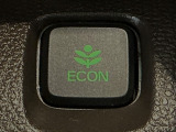★ECONスイッチ★ エコドライブを加速しよう!スイッチをONにすると、運転の仕方によるロスを抑え込み燃費をよくするようクルマが頑張ります(*^ー^*)燃費向上にチャレンジ♪