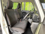 運転席シート廻りは使用感も少なく、良好な状態となっています。丁寧に使われていたことがよくわかりますね。