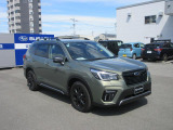 【SUBARUふれあいフォローシステム】定期的なアフターフォローシステムです。まず納車1ヶ月目に無料で点検・整備を行ない、その後6ヶ月ごとのセーフティチェック、12ヶ月法定点検を事前にご案内いたします