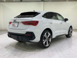 日本全国ご納車致します。陸送会社のプロフェッショナルが全国のご自宅前までしっかりと安全にお車をお持ち致します。