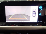 リヤカメラ付きです!バックで駐車する時も簡単に後方確認が出来ます☆欠かせない装備ですね
