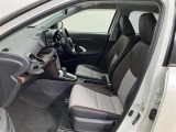【運転席・助手席シート】いたみ、汚れなどは少なく、全体的に良好な状態です。