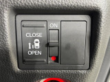 【パワースライドドア】スマートキーや運転席のスイッチでスライドドアの開閉が可能♪電動だから力を入れてドアを開ける必要が無く、小さいお子様でも、重い荷物を持っている時もラクに開け閉めできます♪