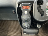 オートエアコン付きです!お好みの温度をセットするだけでエアコンの風量などを自動でコントロール。快適な車内でお過ごしいただけます。