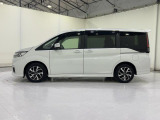 【ご納車前整備付】ご成約からご納車までの間に、系列整備工場にて、法定12ヶ月点検または車検整備を実施致します!必要消耗品はもちろん交換しますのでご安心下さい。整備代や消耗品代は車両本体価格に含まれます