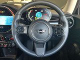 アクティブクルーズコントロール付き!前車との車間調整を自動で行ってくれるので、ロングドライブも楽楽です。