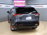 走りにこだわりながら収納力も持ち合わせたお車です。荷物を載せて軽快なドライブを楽しめますよ♪
