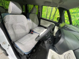 運転席シート廻りは使用感も少なく、良好な状態となっています。丁寧に使われていたことがよくわかりますね。