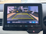 バックカメラも付いています! 運転が不慣れな方でも安心して駐車が可能です!