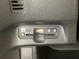 ハンドルの左下にETCがついています。高速道路の料金所の通過も楽々です。カードの取り出しもしやすい場所についています。
