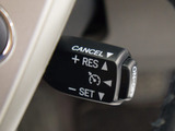 【オートクルーズコントロール】搭載。アクセル操作なしでも車が自動でスピードを保ってくれる機能です長距離の高速は楽々です。