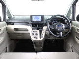 ドライバーが運転以外のことに気を遣うことなく、疲れにくく、安心・集中して運転ができる。操作パネルやシートのデザインなど細部にまでこだわっています。