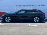 シングルフレームグリルはAudiの象徴的なデザイン要素であり、一目でAudiとわかるスタイル、大きくて迫力のある形状が車のスポーティな印象を強調しており、魅力的なデザインとなっています。