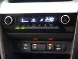 オートエアコンを装備しております!自動で調整してくれますので、車内も快適です☆シートヒーターも装備されております!