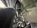お車を安心してお乗りいただく為には、足回りの定期点検が欠かせません。サービスサポート(有償保証)では無料点検もご提供しており、安心のカーライフをお過ごしいただけるサポート体制が整っています。