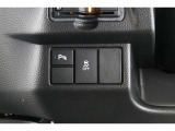 【横滑り防止装置】ドライバーの安全運転をアシストしてくれる装備が充実しています☆ドライバーの不安を安心へと変えてくれますね。