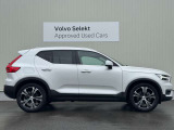 都市を駆け巡る本物のSUVとして、XC40は開発されました。スカンジナビアの独創性と都会的な雰囲気を身にまとった、都市で生活するあなたのために作られた一台です。
