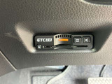 ETC付きです。高速道路料金所での小銭の出し入れや雨天時における窓の開け閉めなどの煩わしさが解消できます。料金所の通過もスムーズで快適ですよ。