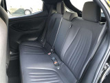 【後部座席】も当然、綺麗・清潔に仕上げております。内装の綺麗なお車は気持ちが良いですし、コンディションのいい車が多いです。オススメの1台です。