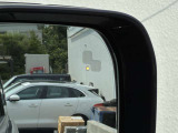 ブラインドスポットアシストが搭載しており、死角からのお車が接近したらわかるようになっております。