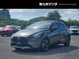 中古車専門再生工場にて熟練専任スタッフが丁寧に清掃、仕上げを実施しております。また、お客様に安心してご検討いただける様、公取協が定める基準に基づき車両検査を実施し、車両状態評価証を発行しております。