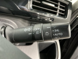 便利なオートライト付です。