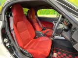 運転席シート廻りは使用感も少なく、良好な状態となっています。丁寧に使われていたことがよくわかりますね。